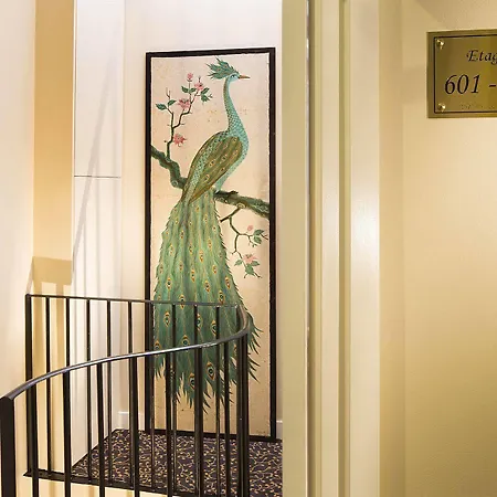 Hotel Le Relais Des Halles 4*