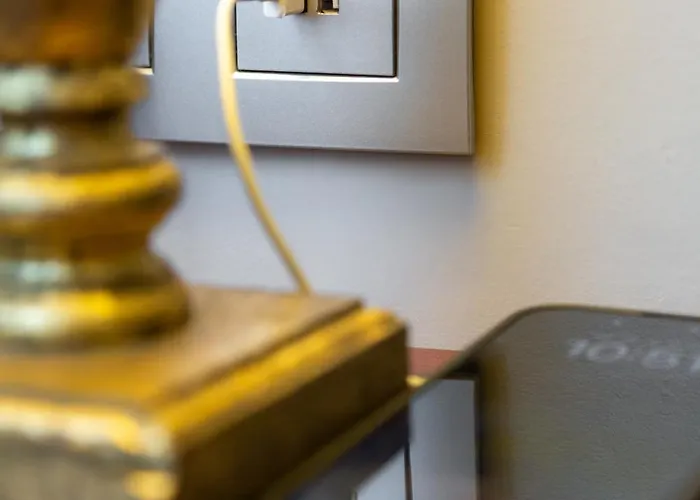 Hotel Le Relais Des Halles Parigi