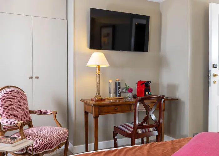 Le Relais Des Halles 4* Parigi