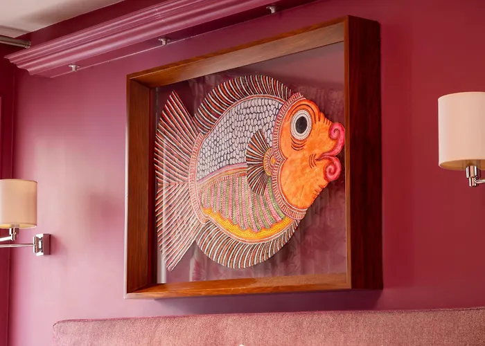 Le Relais Des Halles Hotel 4*