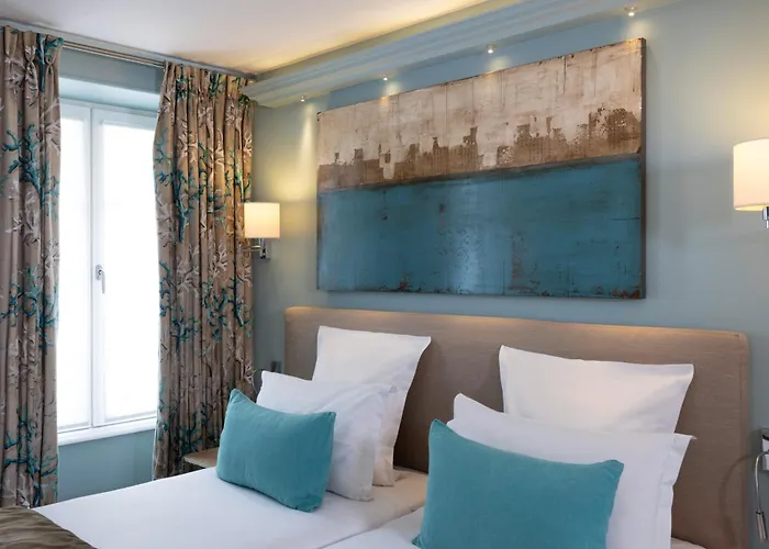 Le Relais Des Halles Hotel Parigi