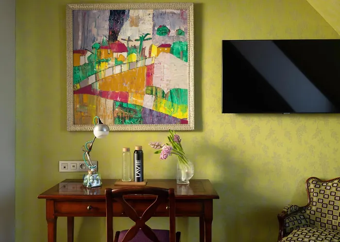 Hotel Le Relais Des Halles 4*