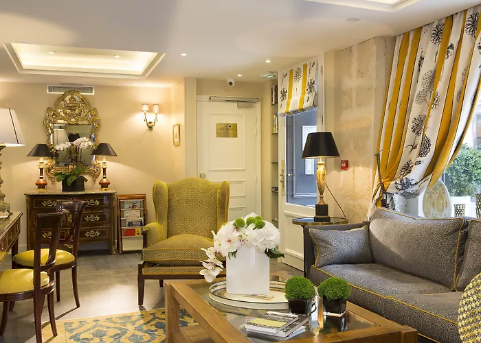 Hotel Le Relais Des Halles 4*