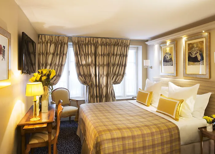 Otel Le Relais Des Halles 4*